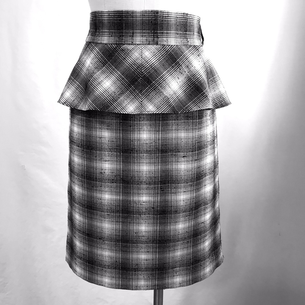 Antonio Melani Women’s Chic Black & White Peplum Lined Pencil Skirt Size 10  EUC